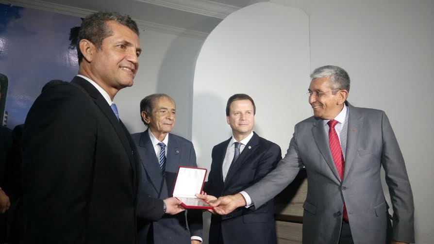 OAB-PB homenageia advogado José Agra pelos relevantes serviços prestados à advocacia