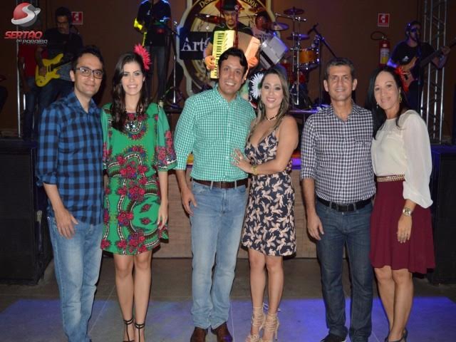 Sucesso: Terceiro Arraiá dos advogados lota Art Choperia em Cajazeiras; Paulo Maia prestigiou a festa