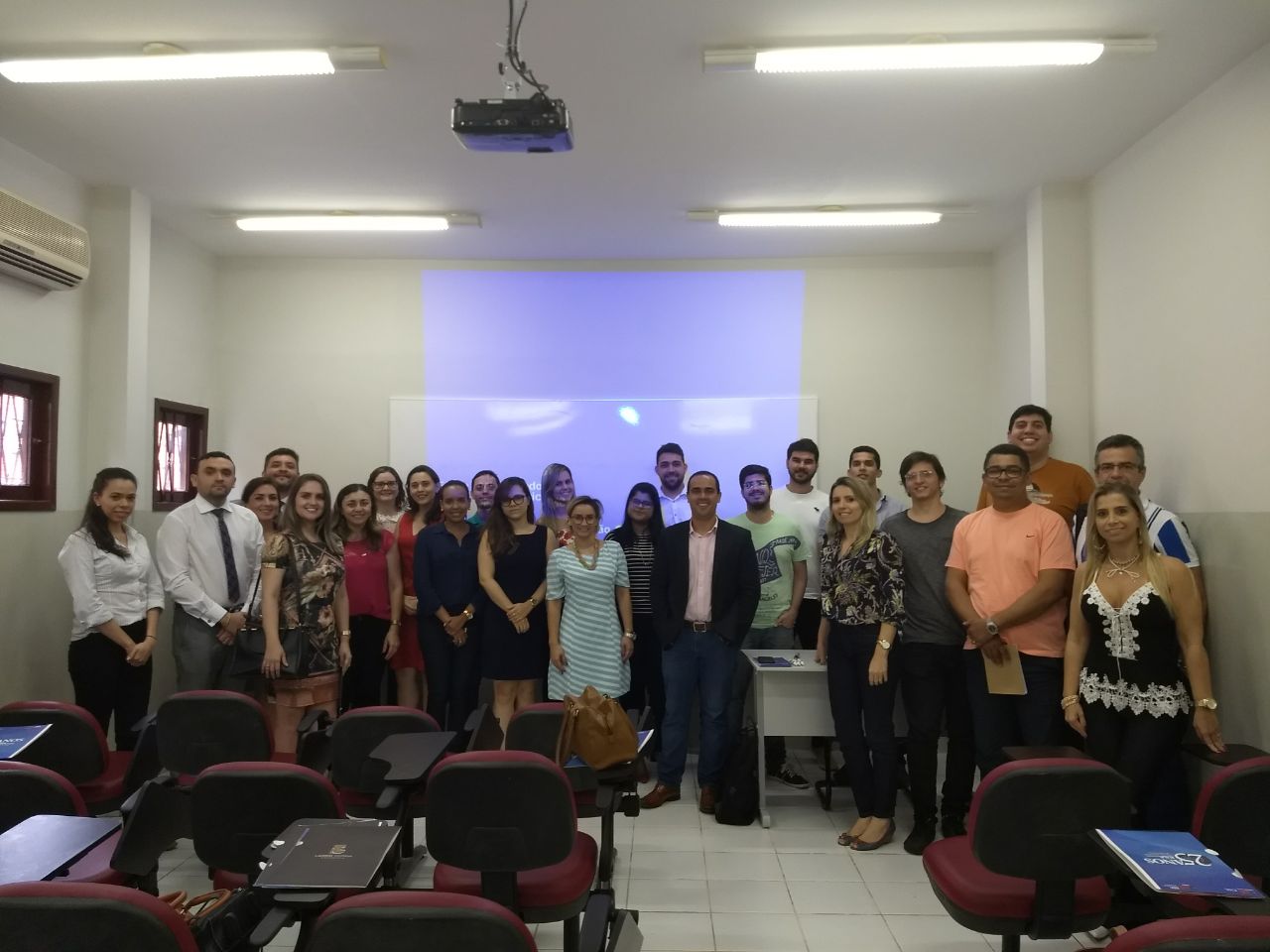Curso de Peticionamento e Recursos nos Juizados Especiais Federais reúne grande público na ESA