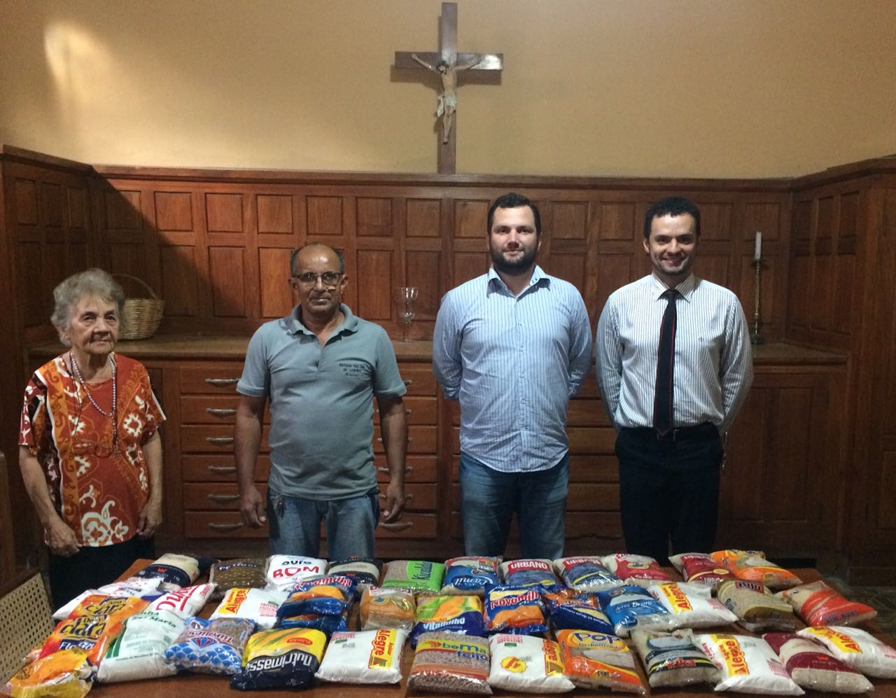 Comissão de Direito Ambiental entrega donativos a Paróquia Nossa Senhora de Lourdes