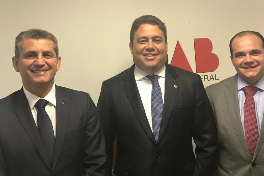 Paulo Maia é eleito coordenador do colégio de presidentes da OAB Nacional